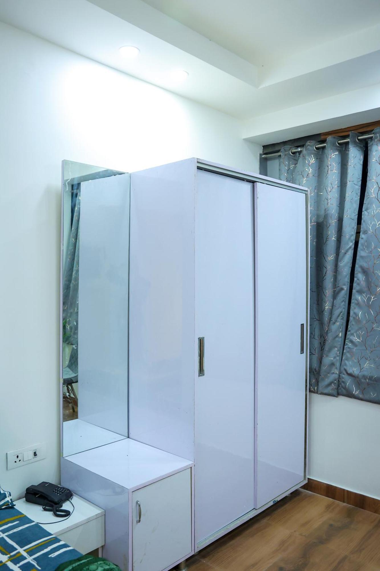 Agrah Stay - Kasa Lusso Stay Faridabad Ngoại thất bức ảnh