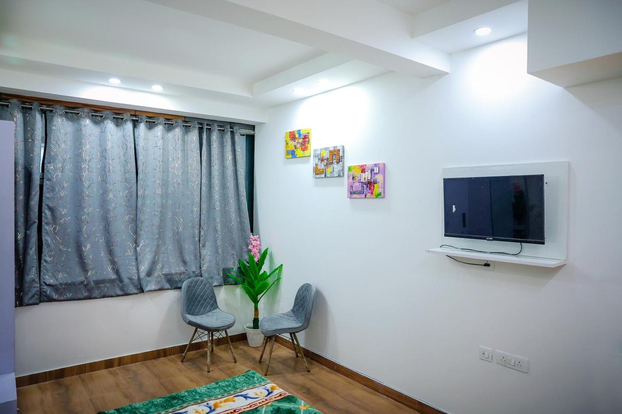Agrah Stay - Kasa Lusso Stay Faridabad Ngoại thất bức ảnh